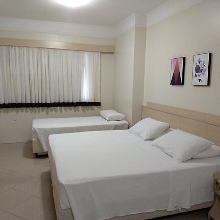 Costa Sul Stay - Quartos, Studios E Apartamentos Por Temporada No Centro De Bc Balneário Camboriú Exteriör bild