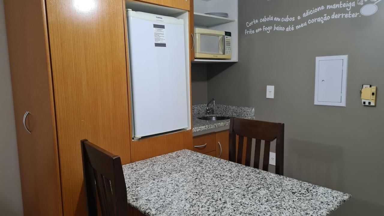 Costa Sul Stay - Quartos, Studios E Apartamentos Por Temporada No Centro De Bc Balneário Camboriú Exteriör bild